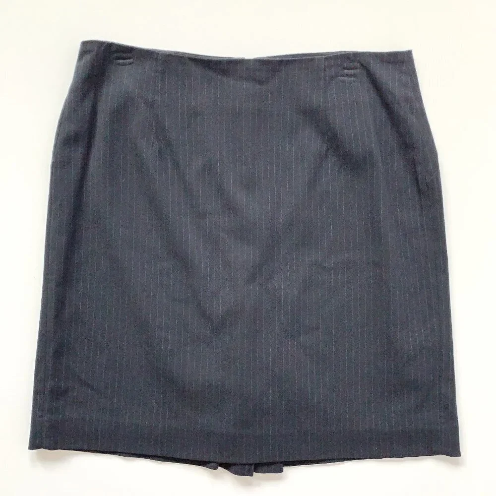 Banana Republic Women's Gray Striped Straight & Pencil Skirt Size 10